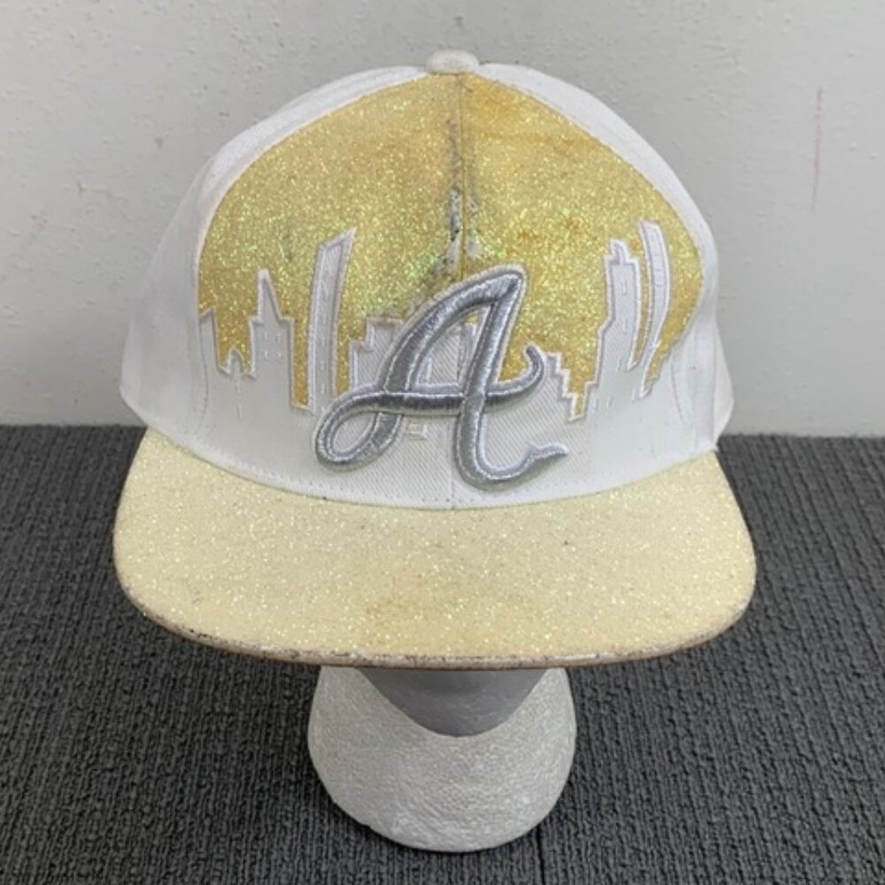 Atlanta Skyline Baseball Hat Mens Size L White Gold Glitter Fitted Cap Leader